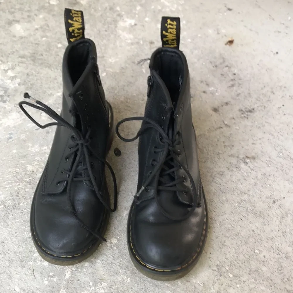 Dr  Martens  combat boots